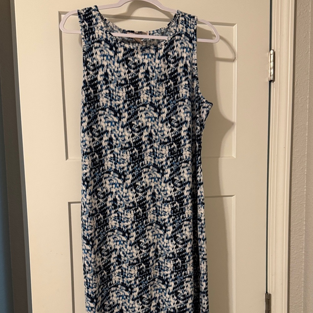 Forever 21 Navy and White Patterned Knee Length Dress